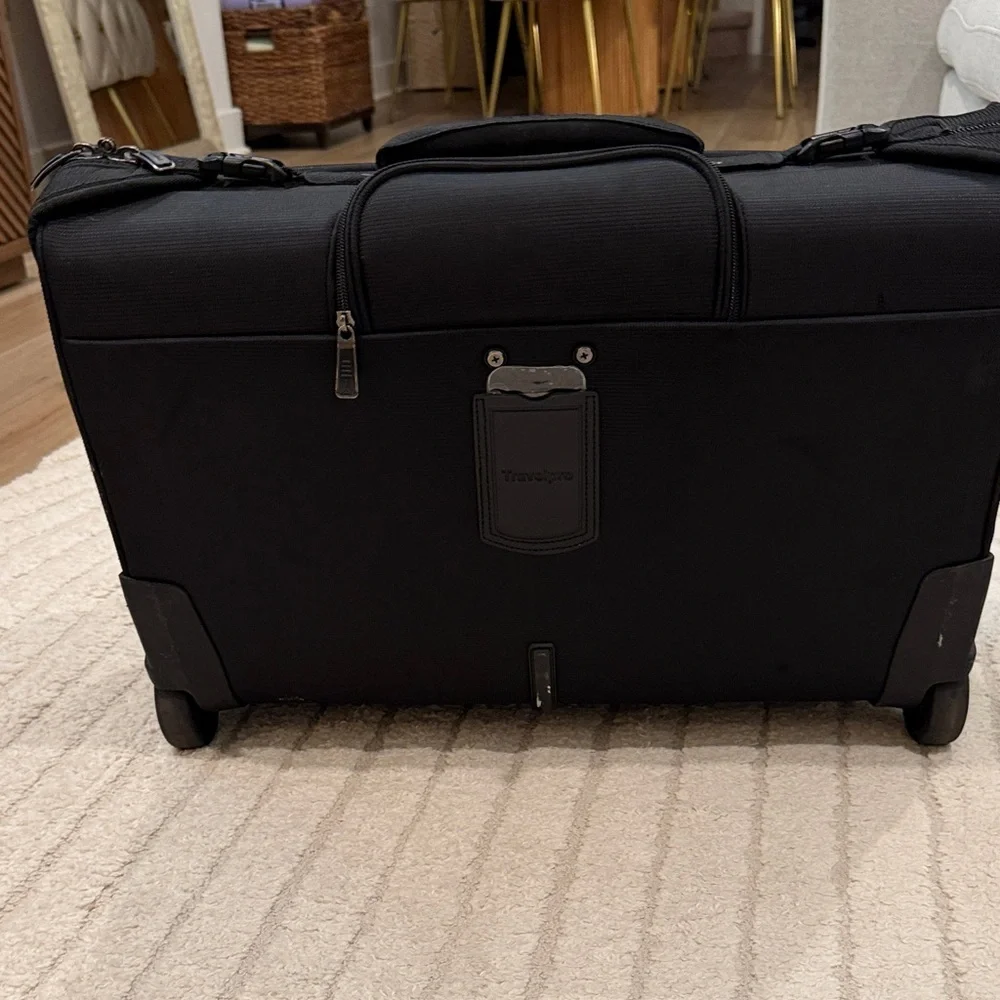 Travelpro Black Rolling Garment Bag Carry-On Luggage Suit Bag